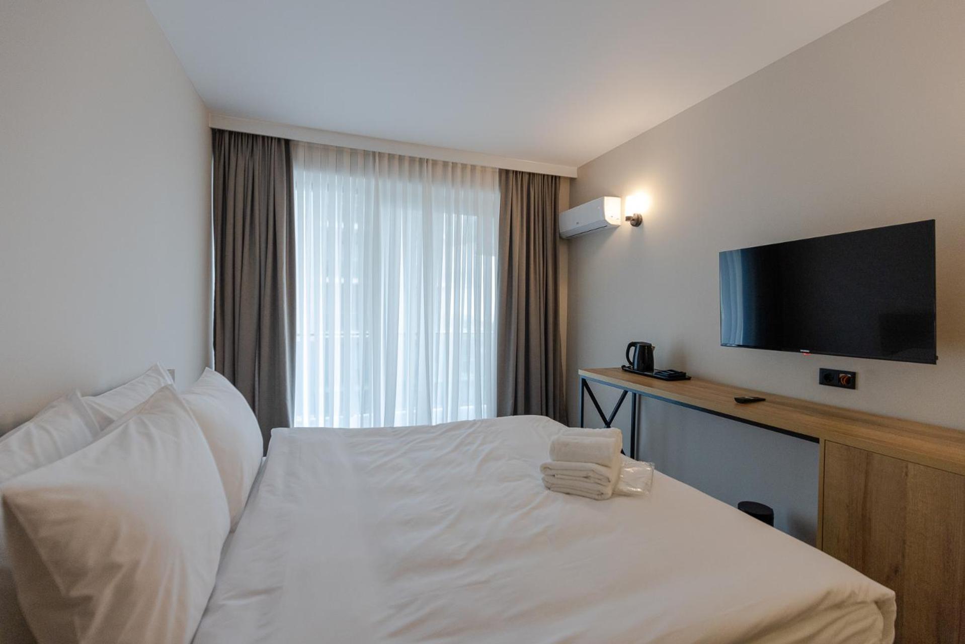 Aqua Batumi Hotel & Apartments エクステリア 写真